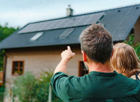 Découvrez nos panneaux solaires photovoltaïques dans la Manche avec ID Energies